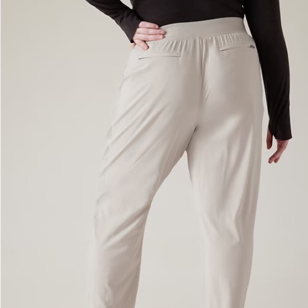Athleta Abalone Grey Size 6P Petite Brooklyn Ankle Pants